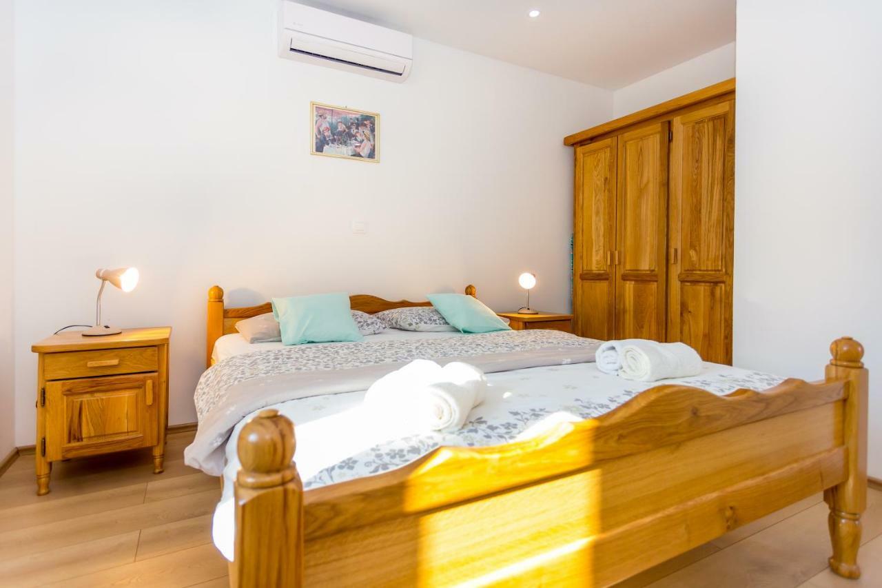 Apartmani Rebac Gata Exterior photo